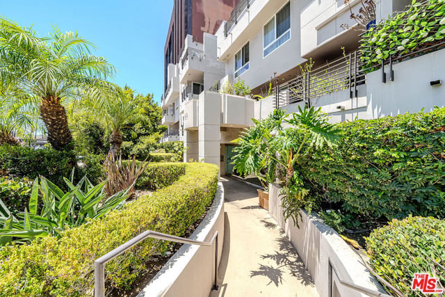 4925 Wilshire Boulevard 302, Los Angeles, CA 90010 — photo 38 of 44