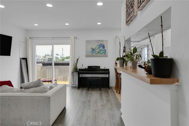 15516 Nordhoff Street 217, North Hills, CA 91343 — photo 7 of 28