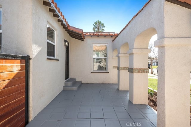 3630 W 61st, Los Angeles, CA 90043 — photo 5 of 36