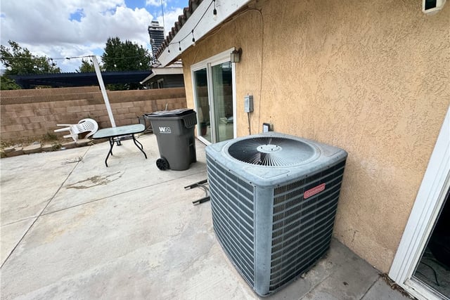 6134 Cabriolet Court, Quartz Hill, CA 93536 — photo 12 of 45