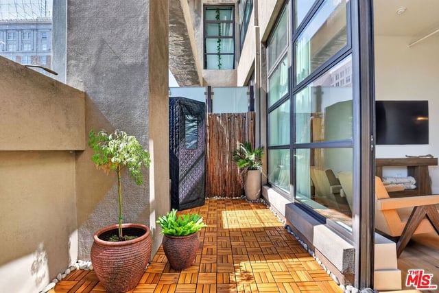 1645 Vine Street 411, Los Angeles, CA 90028 — photo 29 of 40