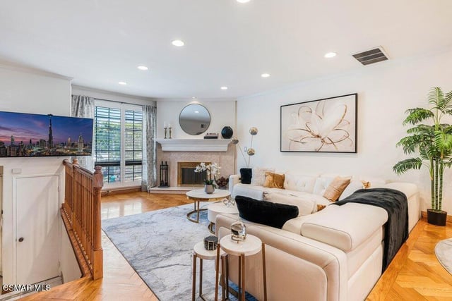 18102 Burbank Boulevard 29, Tarzana, CA 91356 — photo 21 of 24