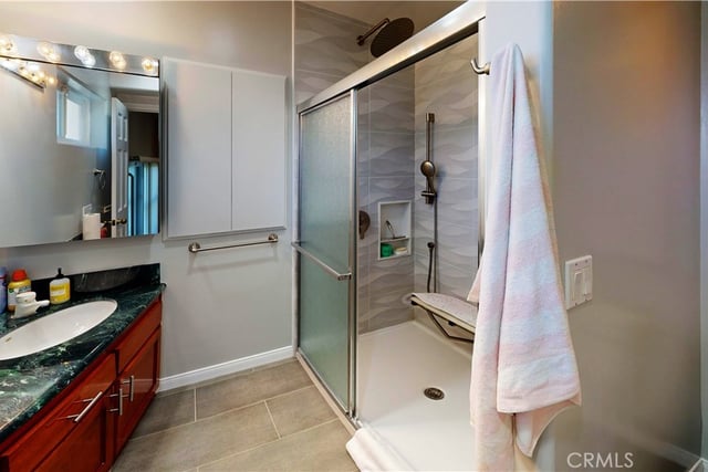 4936 Llano, Woodland Hills, CA 91364 — photo 34 of 52