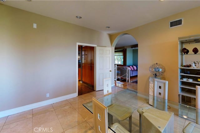 4936 Llano, Woodland Hills, CA 91364 — photo 5 of 52