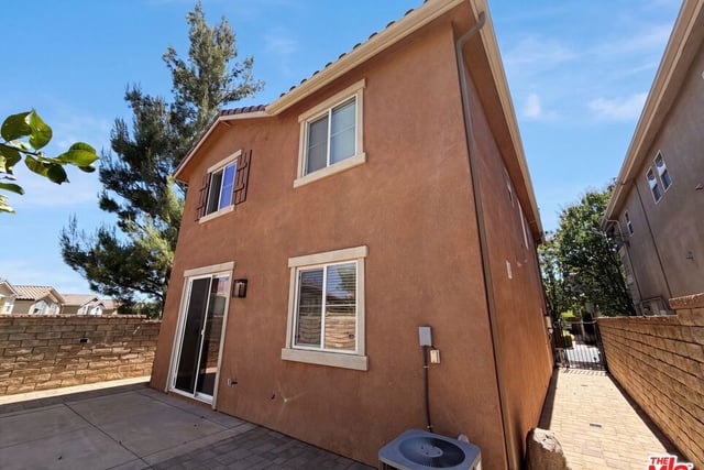 29206 Rio Lobo Way, Valencia, CA 91354 — photo 5 of 22