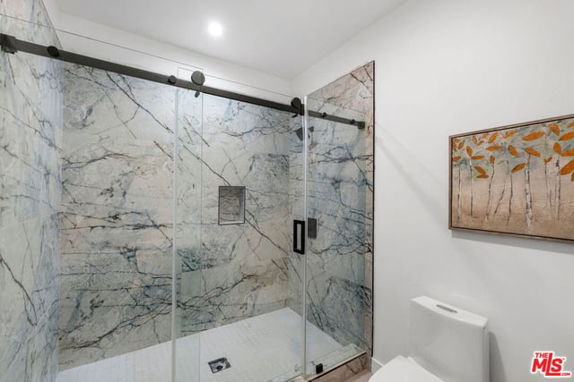 2605 Glassell Street, Los Angeles, CA 90026 — photo 3 of 13