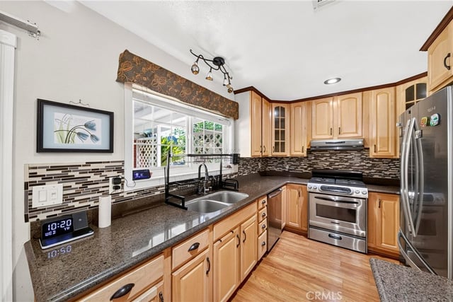 43056 Larwood Street, Lancaster, CA 93536 — photo 9 of 23