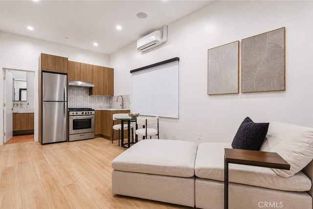 5061 Nestle, Tarzana, CA 91356 — photo 46 of 73