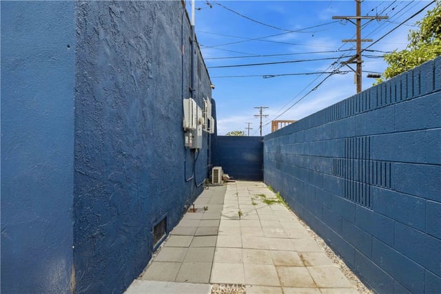 5964 S Halldale, Los Angeles, CA 90047 — photo 24 of 35