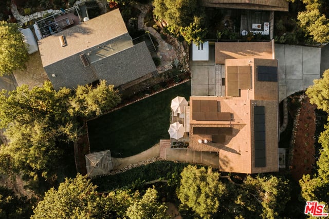 685 Wonder View Drive, Calabasas, CA 91302 — photo 42 of 45