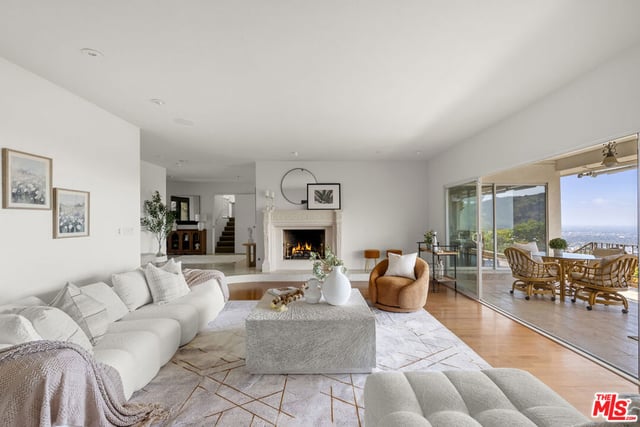 7132 Macapa Drive, Los Angeles, CA 90068 — photo 6 of 27