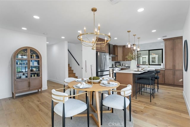 5334 Hillcrest Drive, Los Angeles, CA 90043 — photo 9 of 37