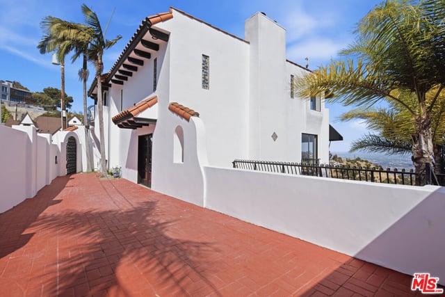 8908 Appian Way, Los Angeles, CA 90046 — photo 10 of 64