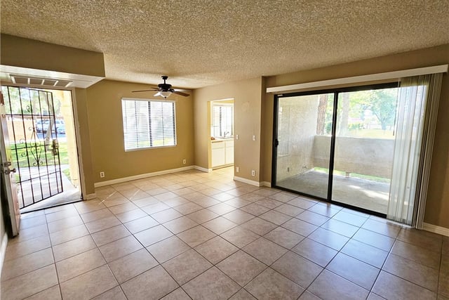 2554 Olive Drive 9, Palmdale, CA 93550 — photo 4 of 24