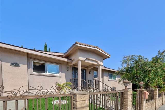6415 Varna Avenue, Van Nuys, CA 91401 — photo 5 of 57