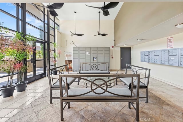 2121 Beloit Avenue 112, Los Angeles, CA 90025 — photo 28 of 37