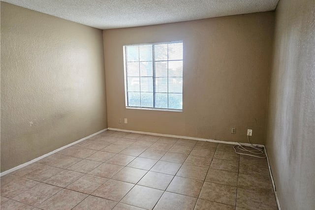 2554 Olive Drive 19, Palmdale, CA 93550 — photo 19 of 24