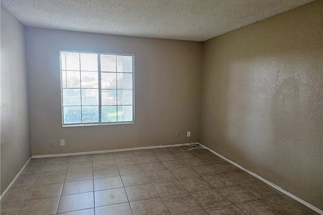 2554 Olive Drive 19, Palmdale, CA 93550 — photo 20 of 24