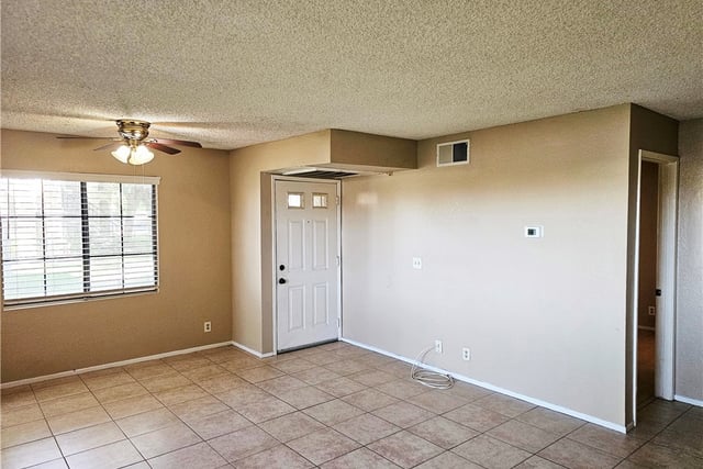 2554 Olive Drive 19, Palmdale, CA 93550 — photo 3 of 24