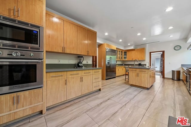 603 N Las Palmas Avenue, Los Angeles, CA 90004 — photo 22 of 74