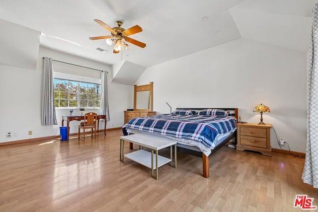 603 N Las Palmas Avenue, Los Angeles, CA 90004 — photo 41 of 74