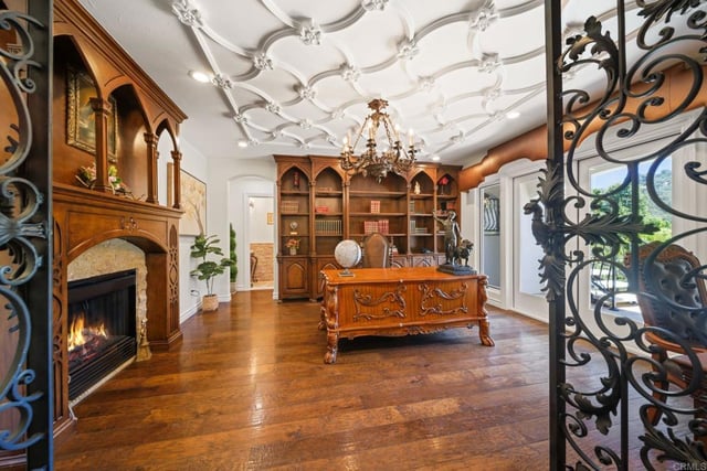 11947 IREDELL STREET, Studio City, CA 91604 — photo 18 of 74