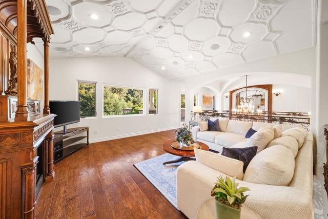 11947 IREDELL STREET, Studio City, CA 91604 — photo 43 of 74