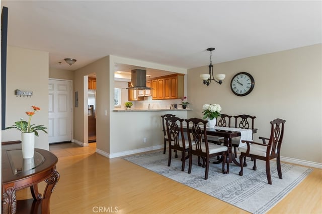 726 Elm Avenue 404, Long Beach, CA 90813 — photo 8 of 31