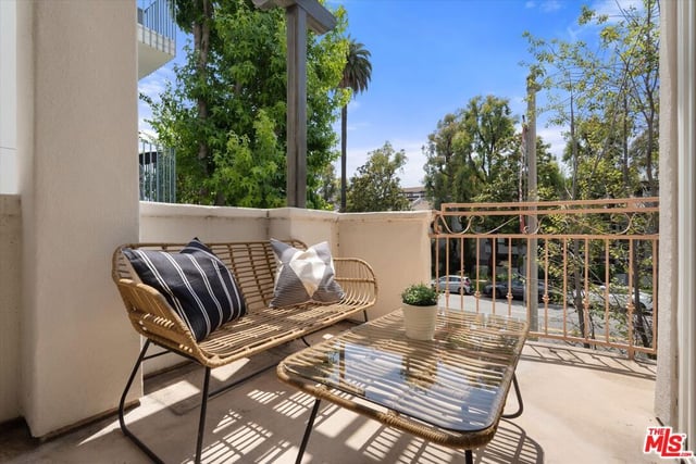 1920 S Beverly Glen Boulevard 101, Los Angeles, CA 90025 — photo 17 of 36