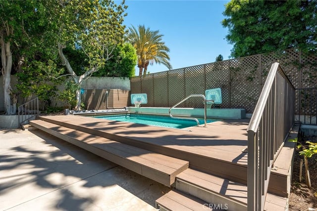 4000 Marion Way, Long Beach, CA 90807 — photo 8 of 40