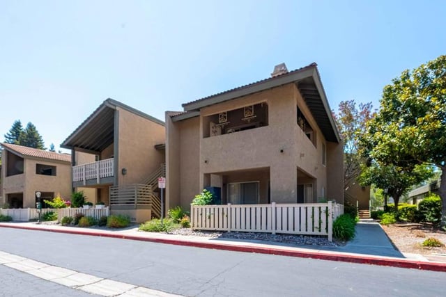460 Arbor Lane Court #203, Thousand Oaks, CA 91360 — photo 15 of 32