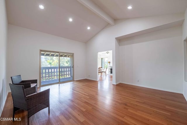 460 Arbor Lane Court #203, Thousand Oaks, CA 91360 — photo 2 of 32