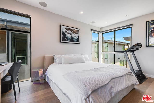 4425 Studio Place, Studio City, CA 91602 — photo 37 of 44