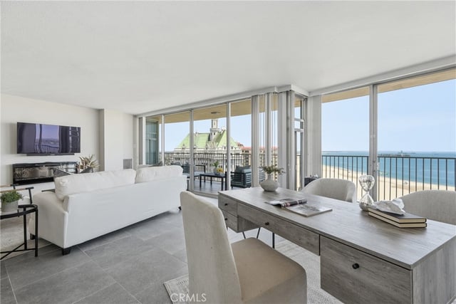 700 E Ocean Boulevard 2305, Long Beach, CA 90802 — photo 10 of 34