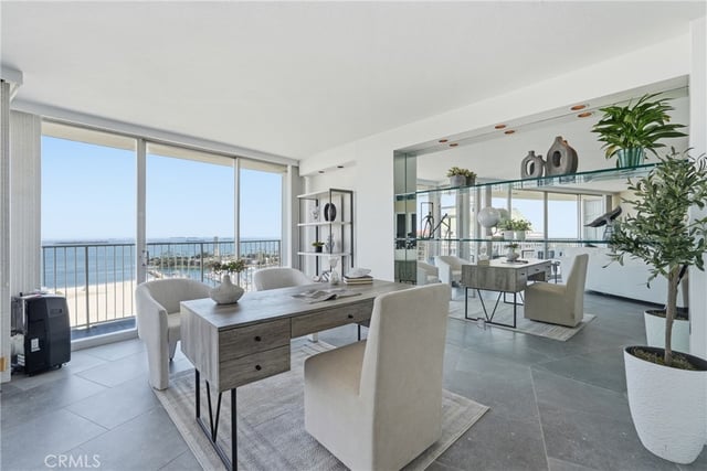700 E Ocean Boulevard 2305, Long Beach, CA 90802 — photo 12 of 34