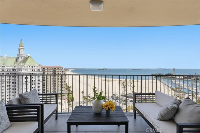 700 E Ocean Boulevard 2305, Long Beach, CA 90802 — photo 3 of 34