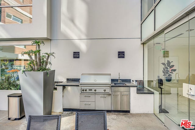 6735 Yucca Street 307, Los Angeles, CA 90028 — photo 25 of 32