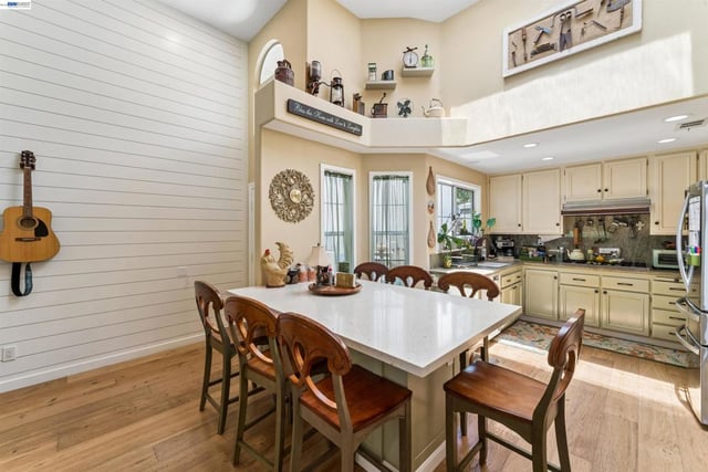 24448 Hampton Dr B, Santa Clarita, CA 91355 — photo 12 of 34