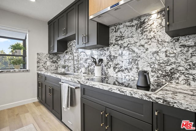 14115 Moorpark Street 311, Sherman Oaks, CA 91423 — photo 9 of 20