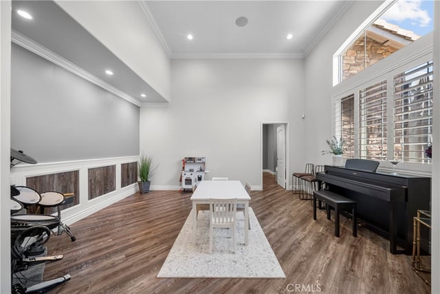 28649 Farrier, Valencia, CA 91354 — photo 9 of 54