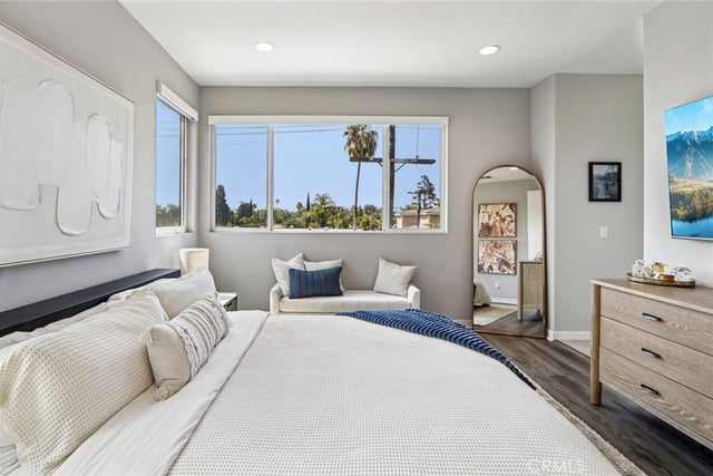 13219 Victory Boulevard, Valley Glen, CA 91401 — photo 15 of 26