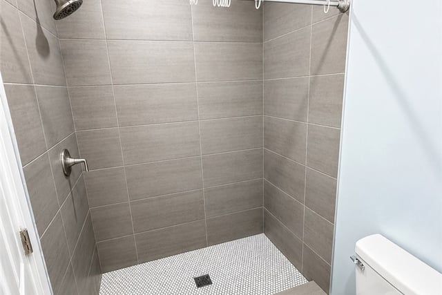 8645 Wakefield, Panorama City, CA 91402 — photo 29 of 36