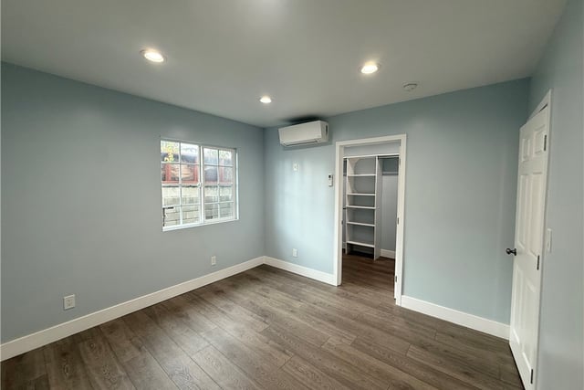 8645 Wakefield, Panorama City, CA 91402 — photo 5 of 36