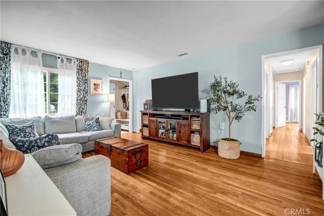 8645 Wakefield, Panorama City, CA 91402 — photo 7 of 36