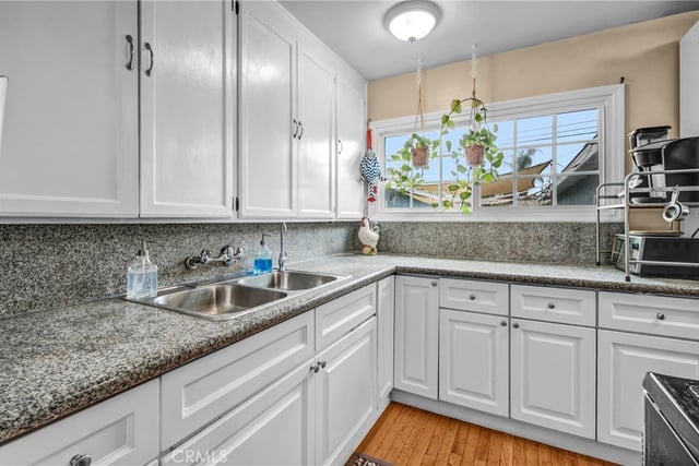 8645 Wakefield, Panorama City, CA 91402 — photo 9 of 36
