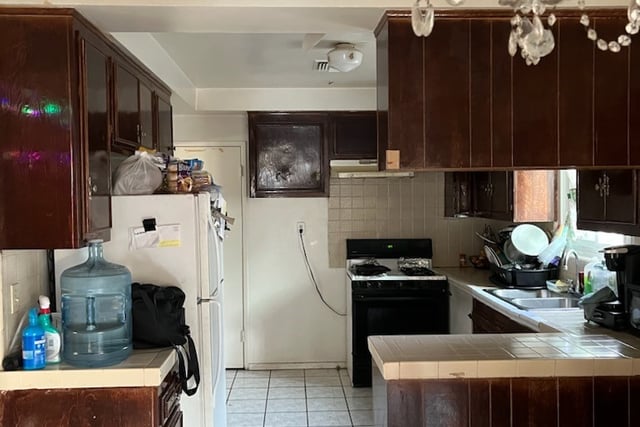 918 S Oak Street, Inglewood, CA 90301 — photo 11 of 14