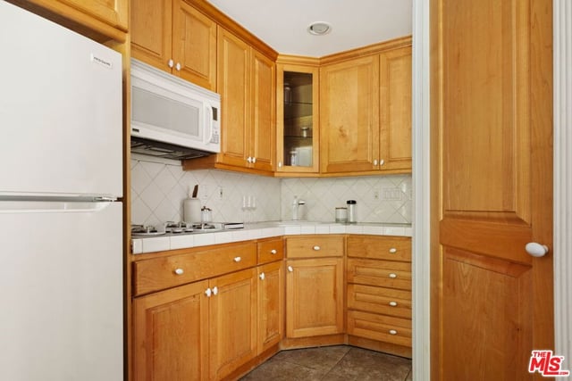 1308 N Ogden Drive, West Hollywood, CA 90046 — photo 32 of 37