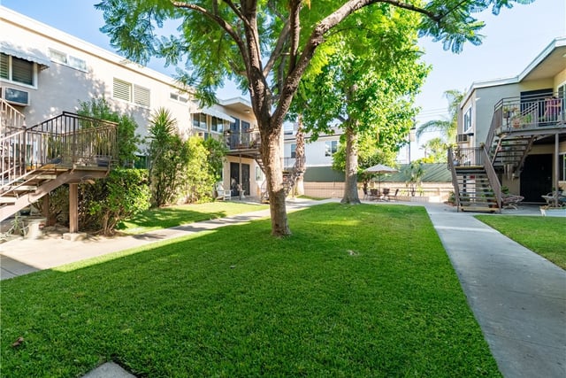 7129 Coldwater Canyon 8, North Hollywood, CA 91605 — photo 5 of 17