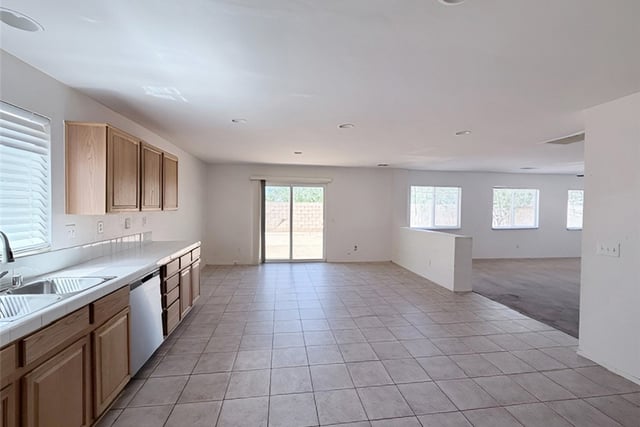 5517 W Avenue L14, Lancaster, CA 93536 — photo 3 of 20