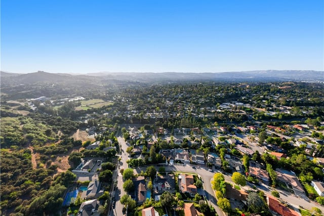 22615 Dardenne Street, Calabasas, CA 91302 — photo 37 of 41